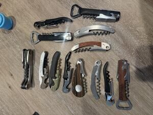 13 Used Wine Key Lot: Waiters Friend Corkscrew Bottle Opener:Multicolor/Styles